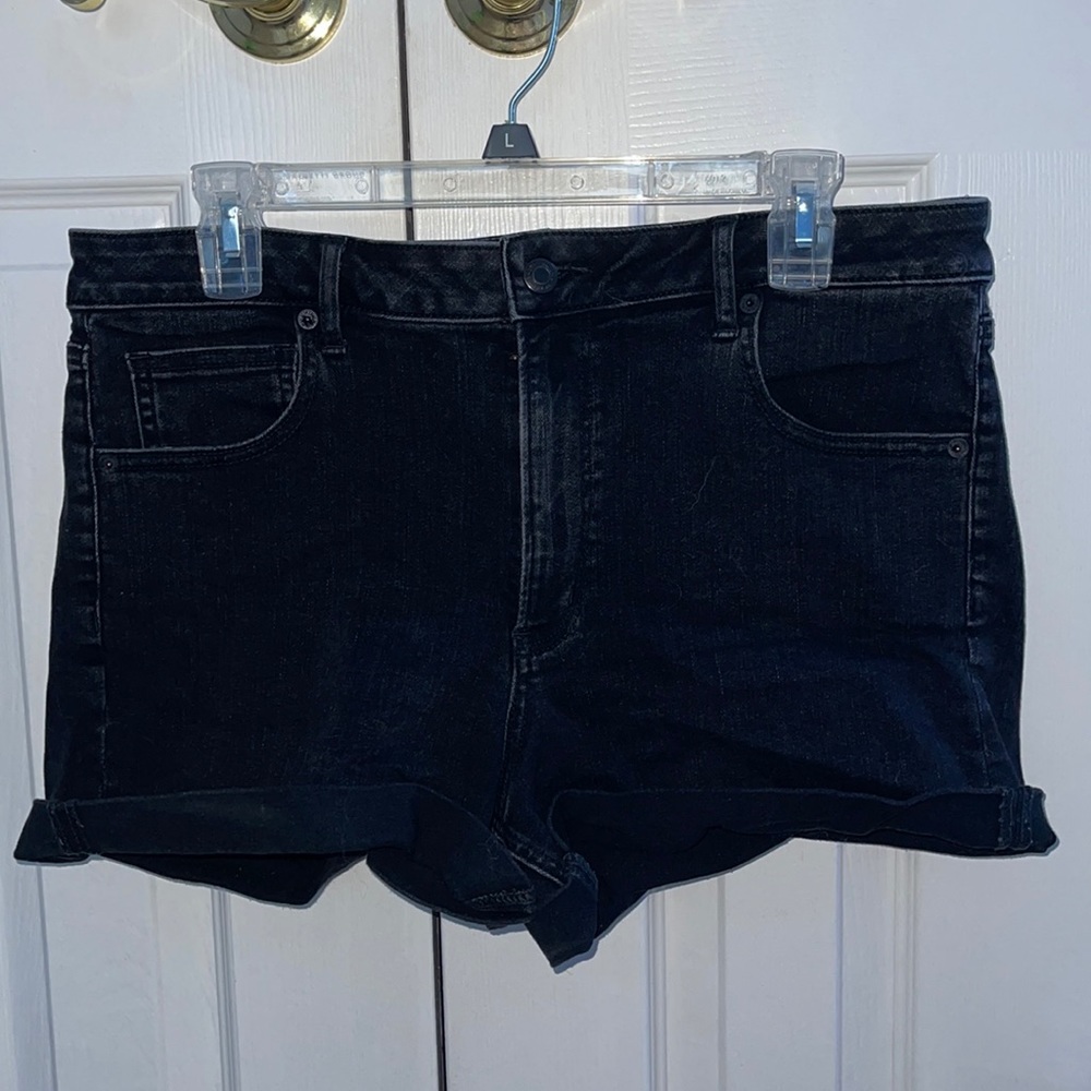 American Eagle Super High Rise Shortie